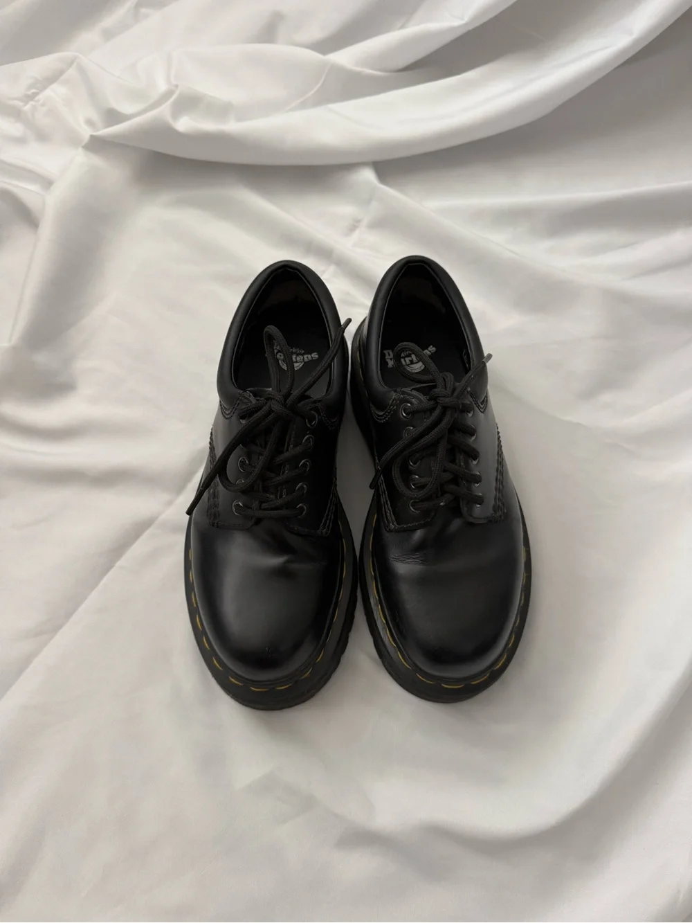 Women’s DR. MARTENS Leather Platform Oxfords Size 6